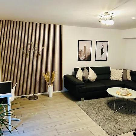 Apartment Wk *